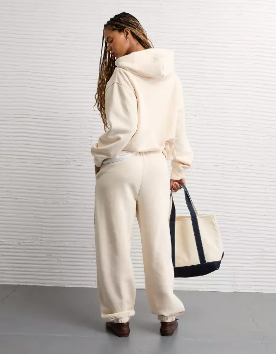 AE x The Summer I Turned Pretty Everyday Luxe Jogger - Image 2