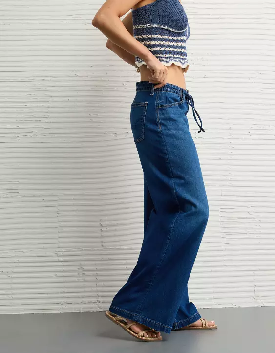AE Dreamy Drape Strigid Low-Rise Ultra Wide-Leg Jean - Image 5