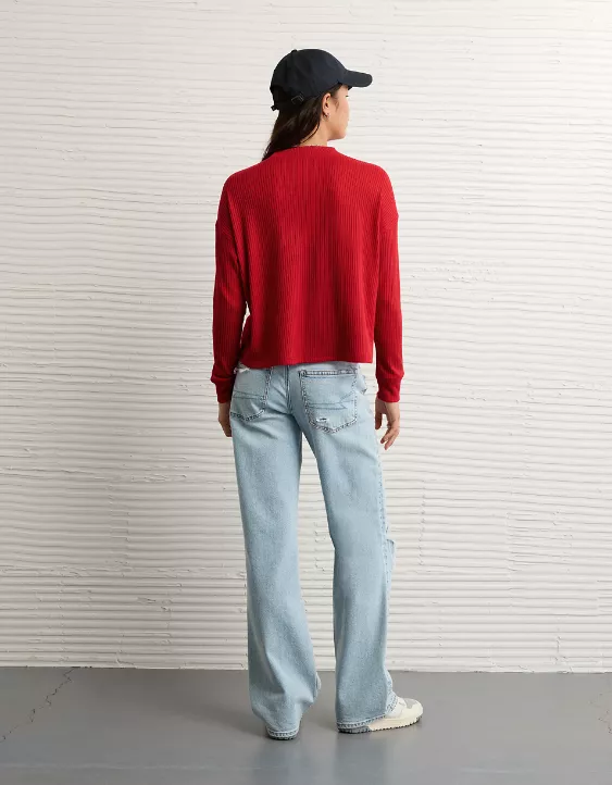 AE Long-Sleeve Waffle Plush Crew Neck Tee - Image 2