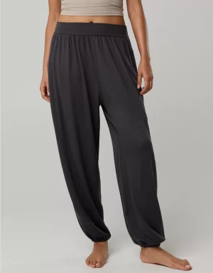 OFFLINE By Aerie The Hugger Go With The Flow Baggy Jogger