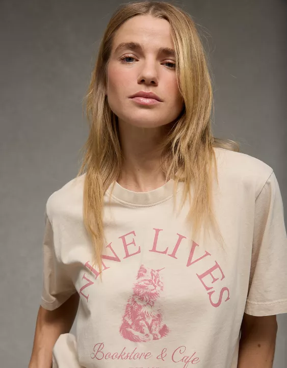 AE Everyday Luxe Graphic T-Shirt - Image 7