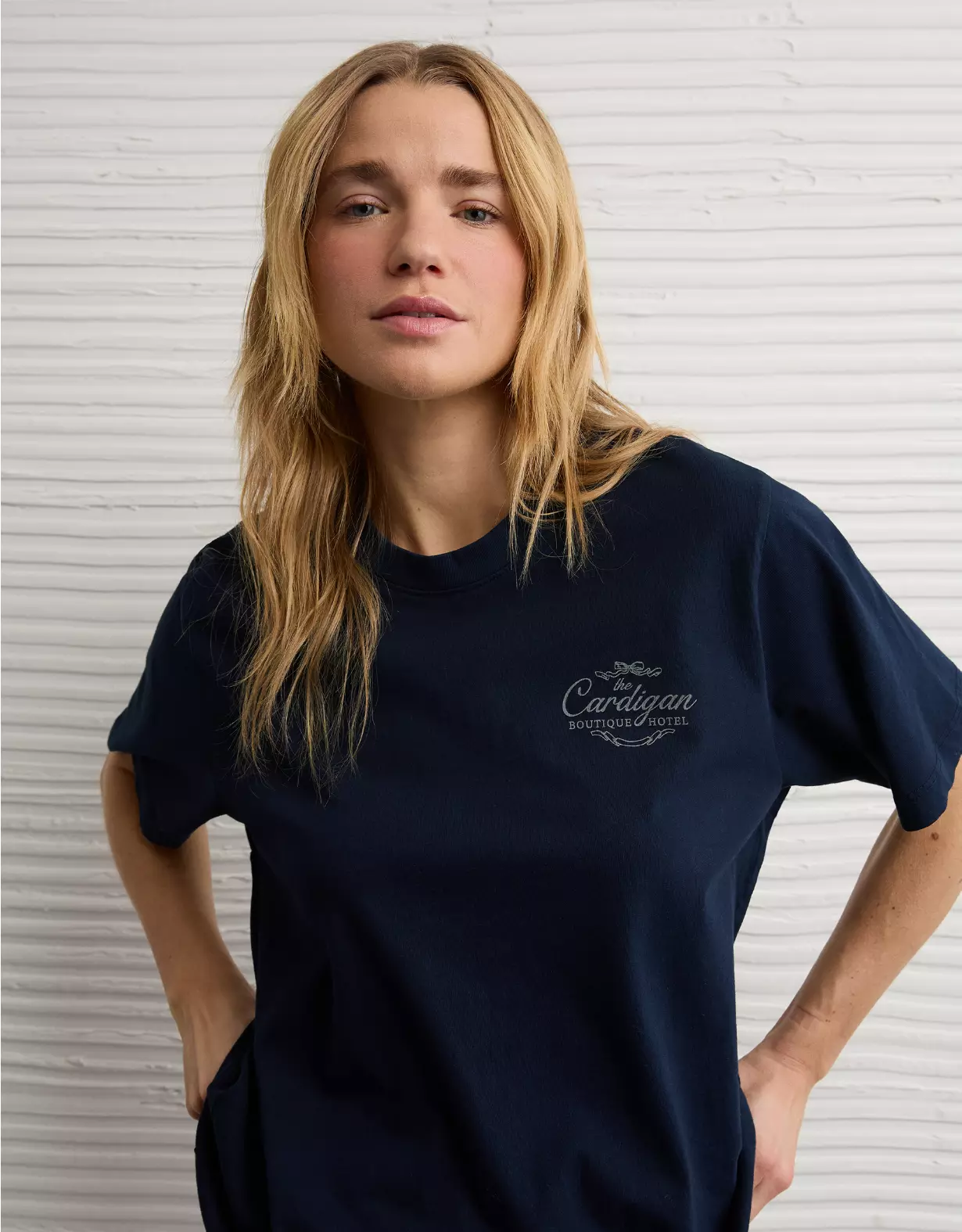 AE Everyday Luxe Graphic T-Shirt